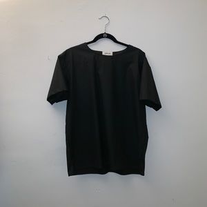 SECOND LAYER Black Short Sleeve
